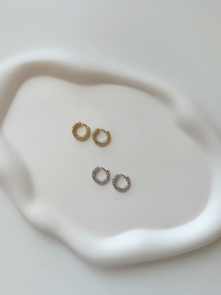 Dokulu Mini Küpe
